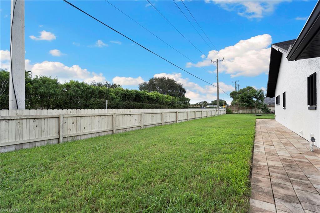 WILLOUGHBY ACRES - Residential