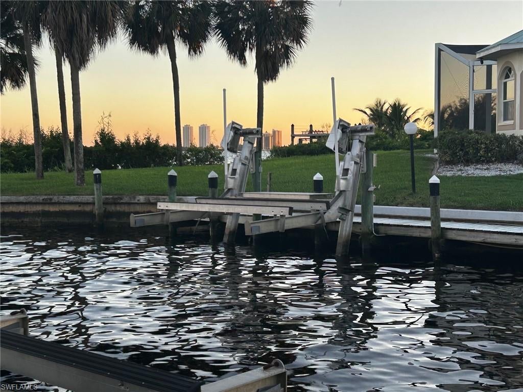 ADMIRALTY YACHT & RACQUET CLUB - Residential