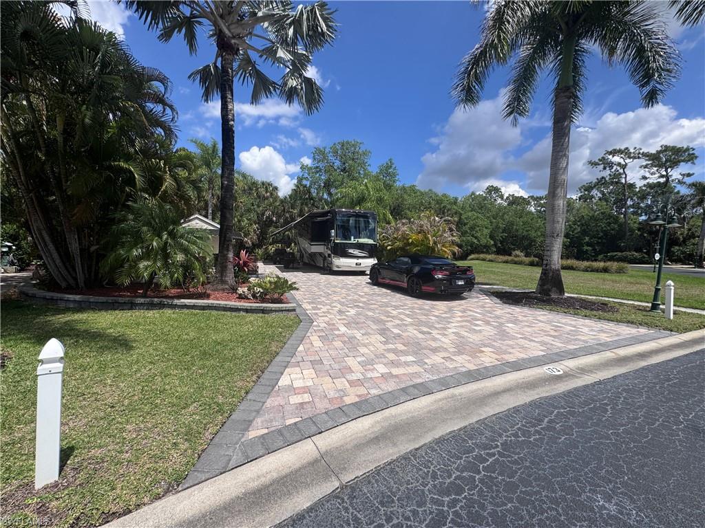 RIVERBEND MOTORCOACH RESORT - Land