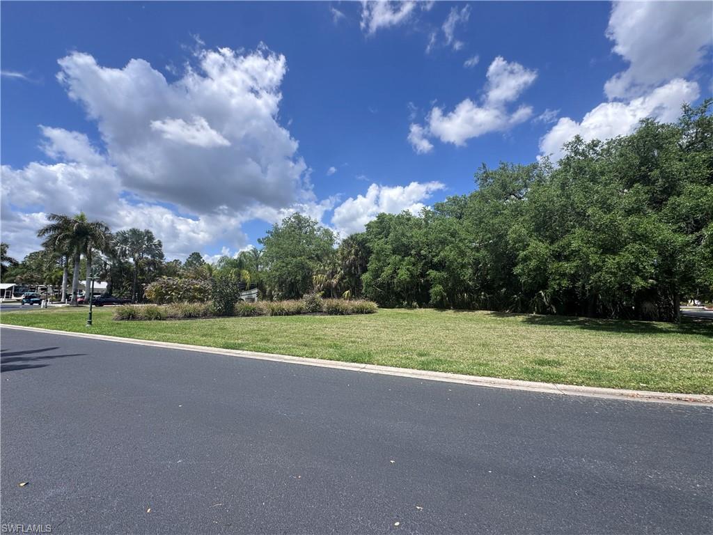 RIVERBEND MOTORCOACH RESORT - Land