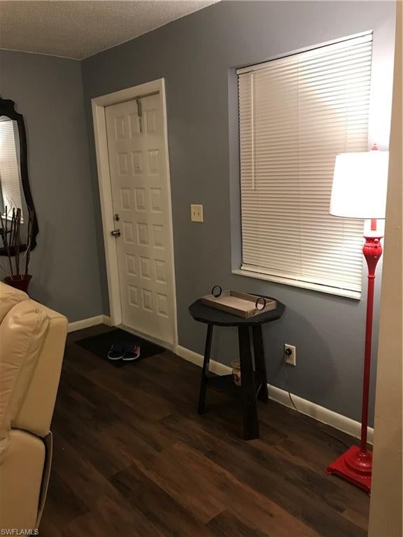 TAMIAMI ESTATES - Residential