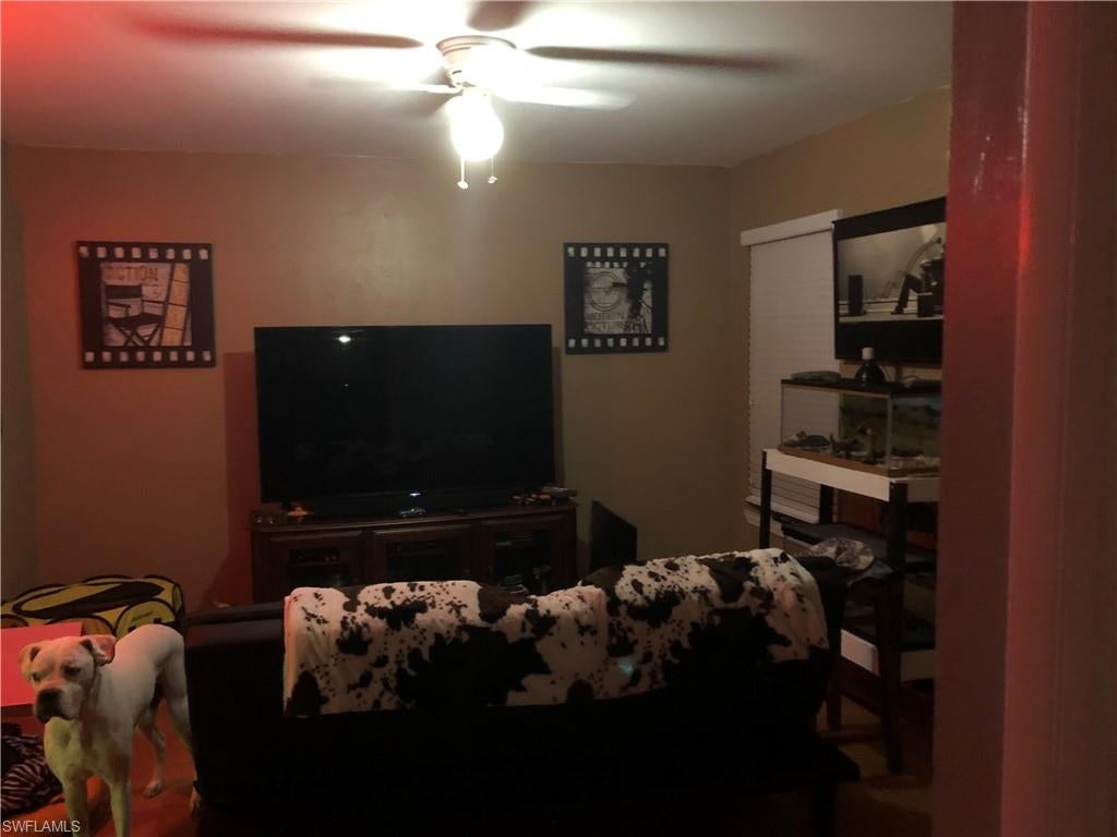 TAMIAMI ESTATES - Residential