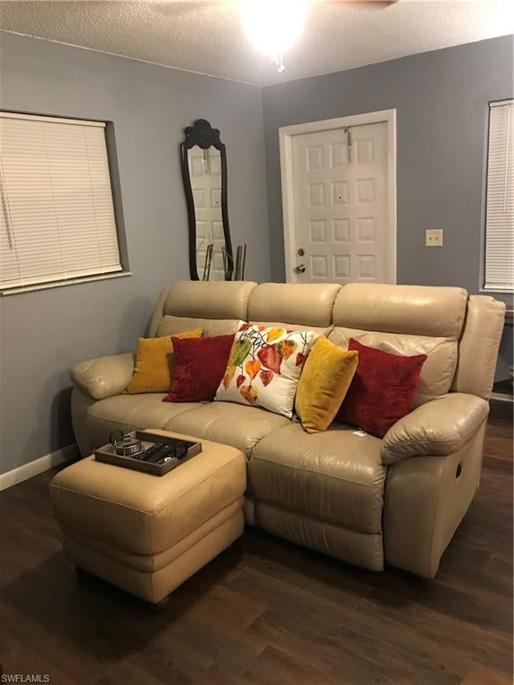 TAMIAMI ESTATES - Residential