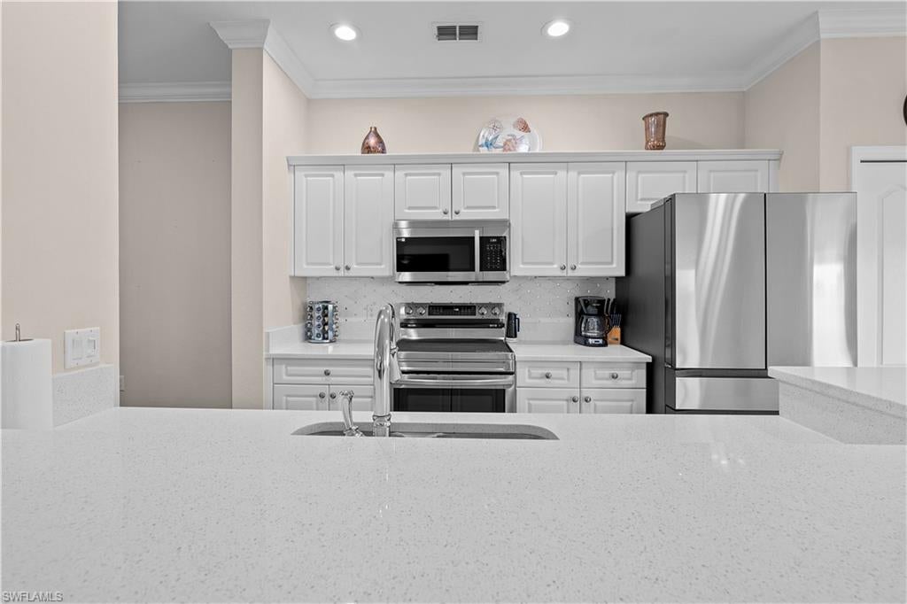 TERRACE II AT RIVERWALK - Residential Lease