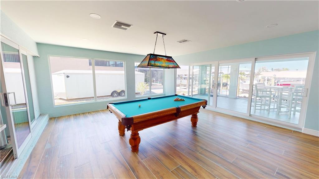 KNIGHTS BOKEELIA ISLE - Residential
