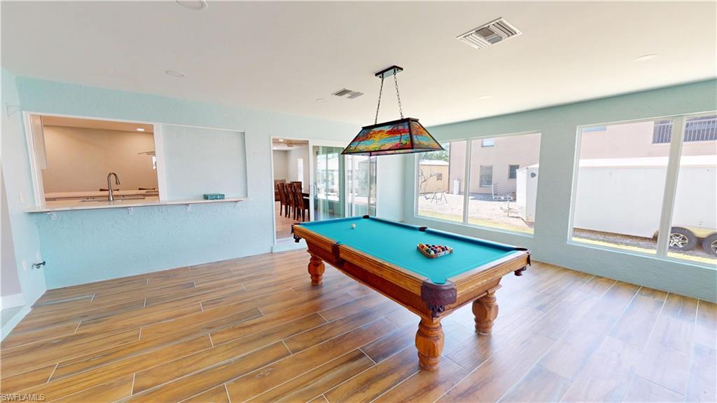 KNIGHTS BOKEELIA ISLE - Residential