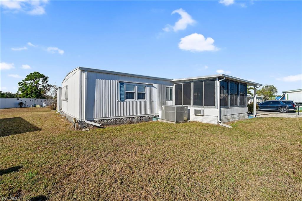 SIX LAKES COUNTRY CLUB - Residential