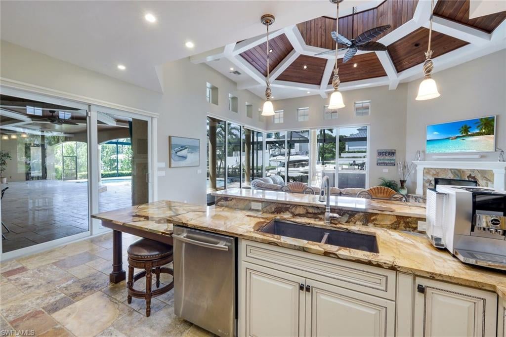 MARCO ISLAND - Residential