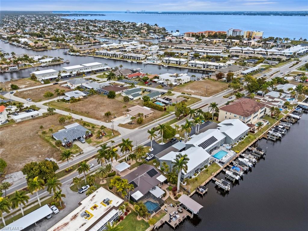CAPE CORAL - Residential Income