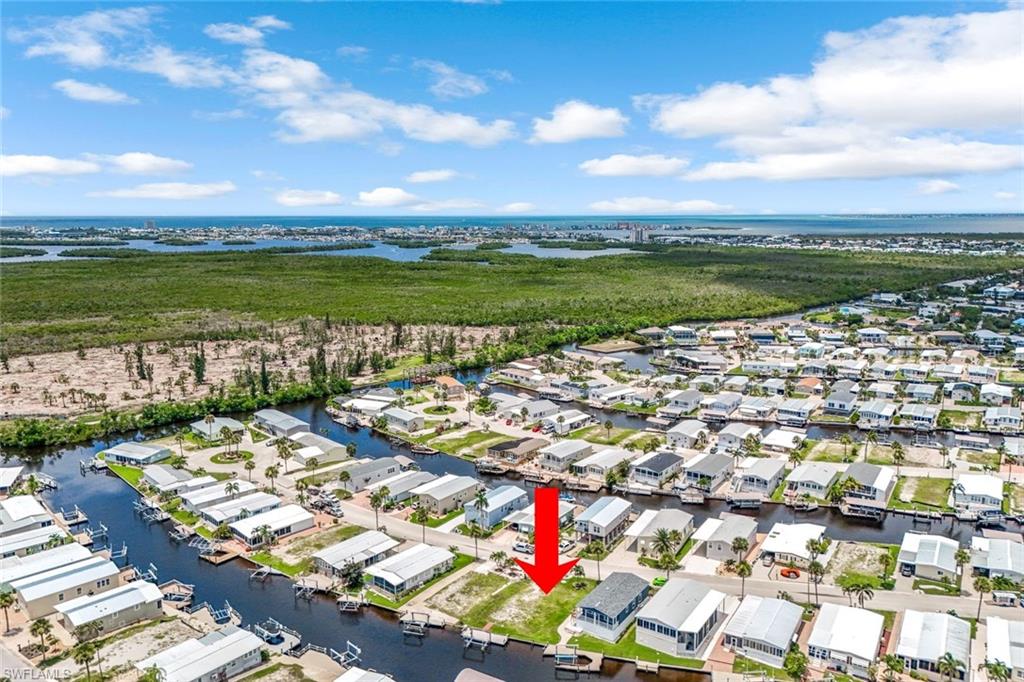 BAYSIDE ESTATES - Land