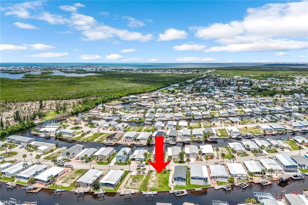 BAYSIDE ESTATES - Land