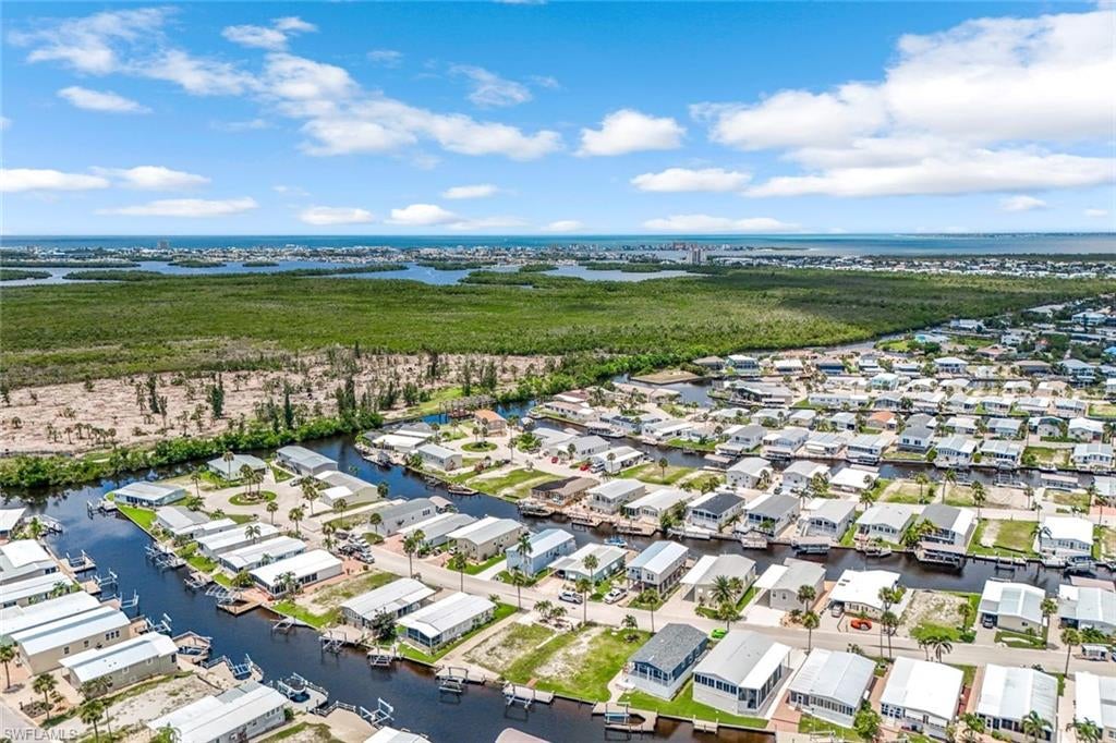 BAYSIDE ESTATES - Land