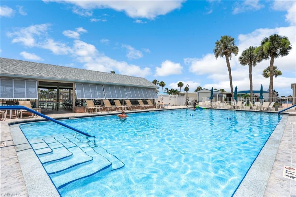 BAYSIDE ESTATES - Land