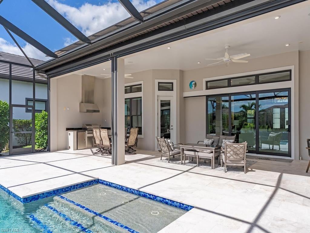 ESPLANADE LAKE CLUB - Residential