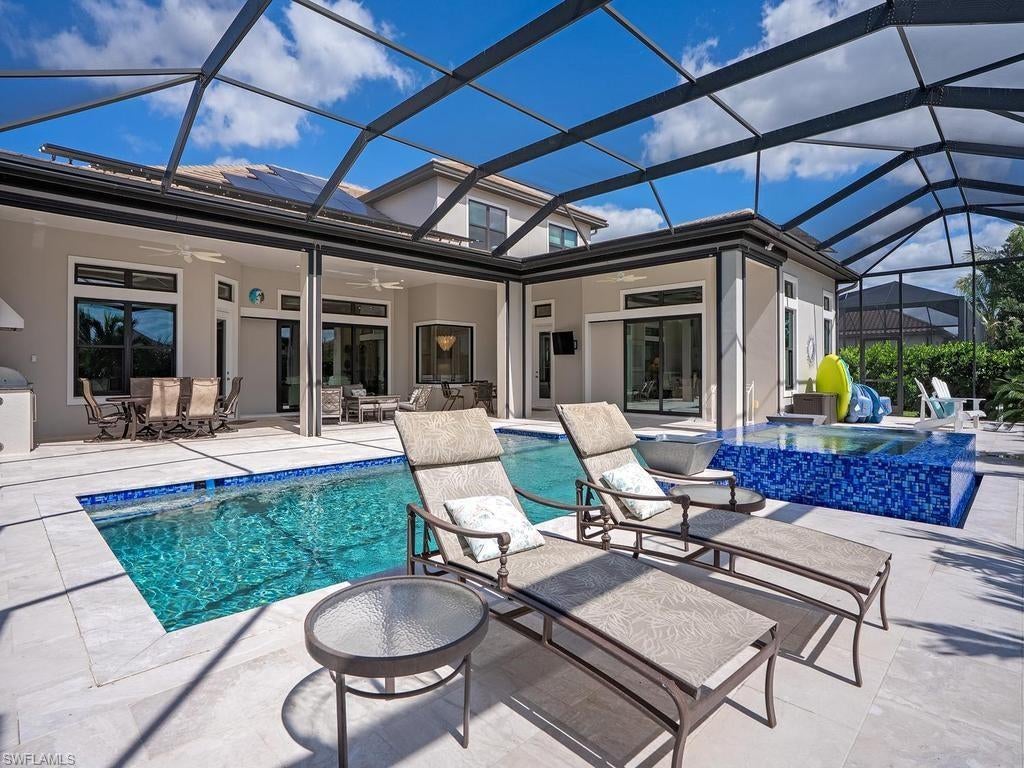 ESPLANADE LAKE CLUB - Residential