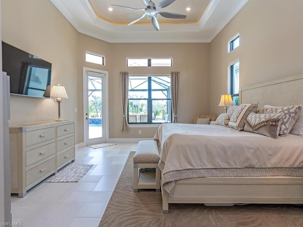 ESPLANADE LAKE CLUB - Residential