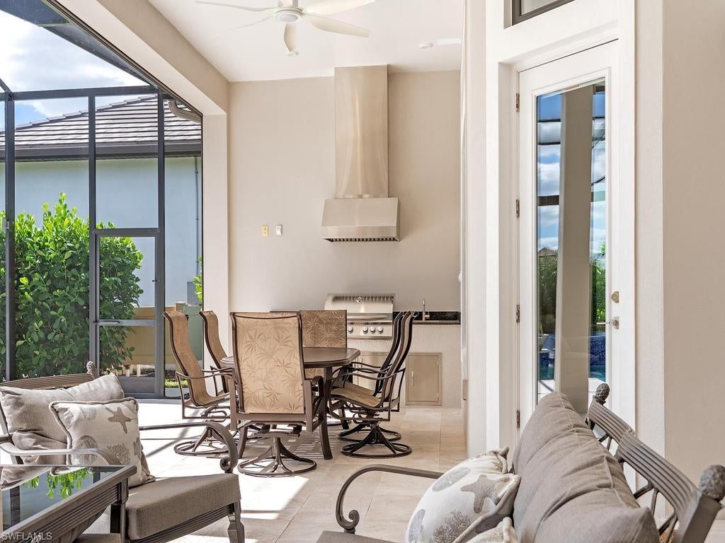ESPLANADE LAKE CLUB - Residential