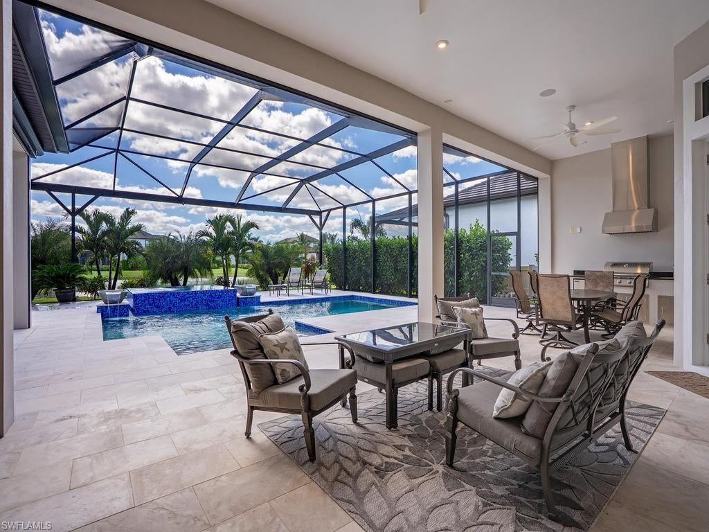 ESPLANADE LAKE CLUB - Residential