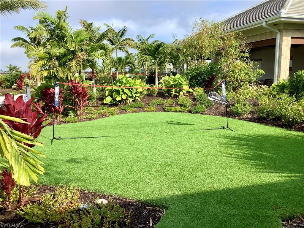 ESPLANADE LAKE CLUB - Residential