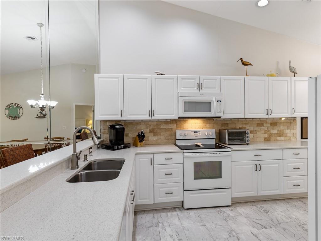 VILLAS AT TIMBER LAKE - Residential