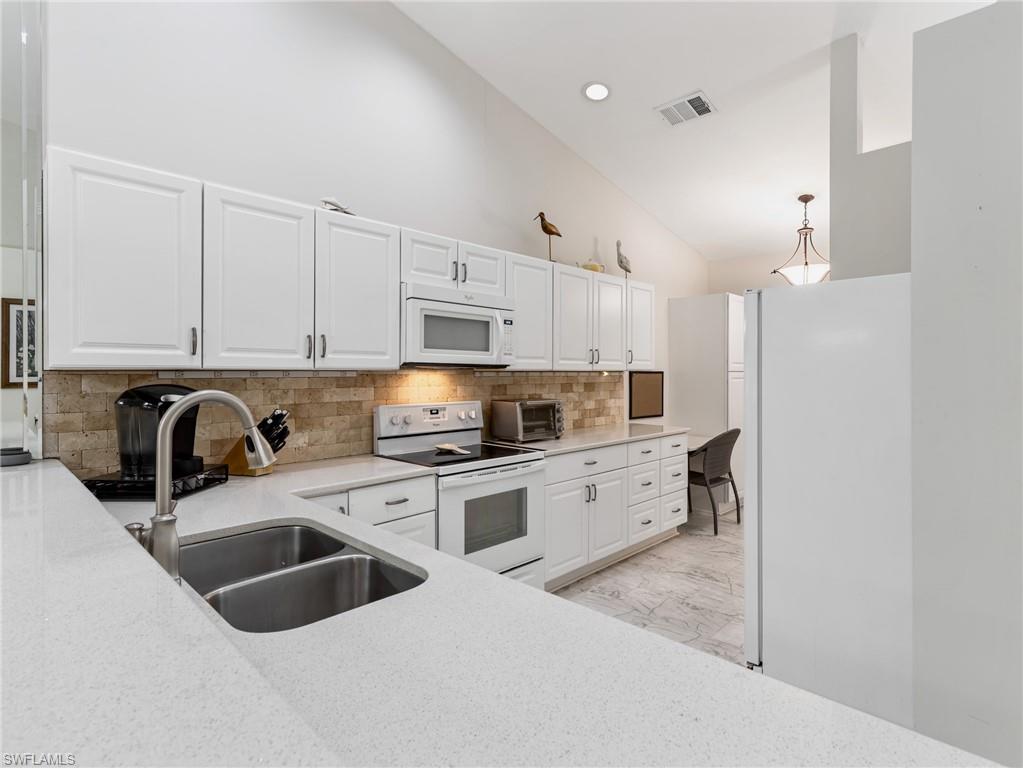 VILLAS AT TIMBER LAKE - Residential