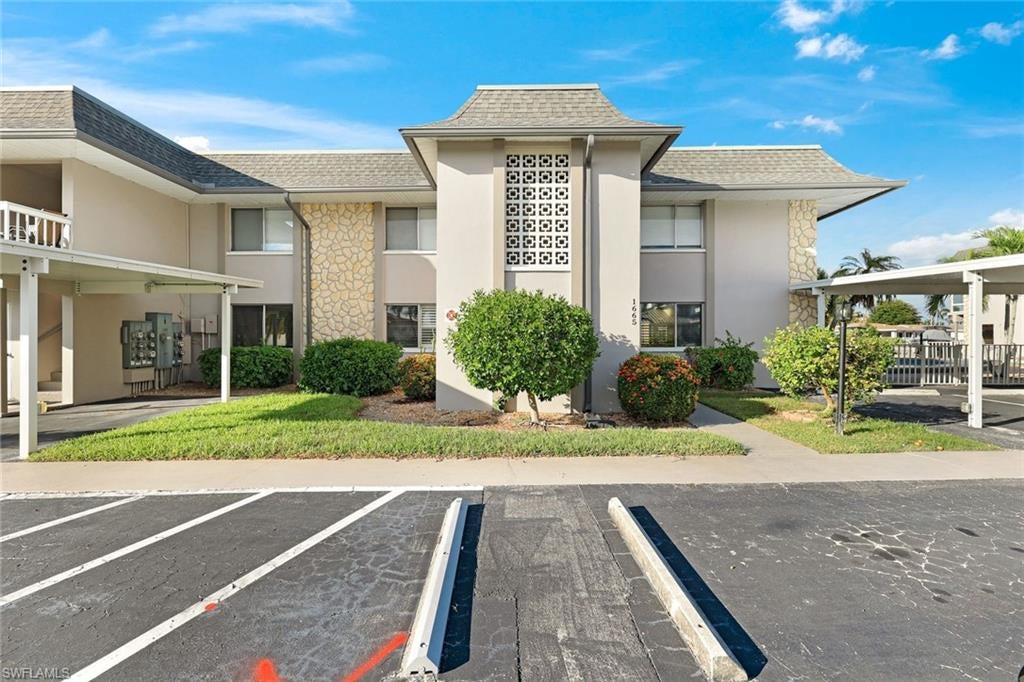 RIVER GATE CONDO - Residential