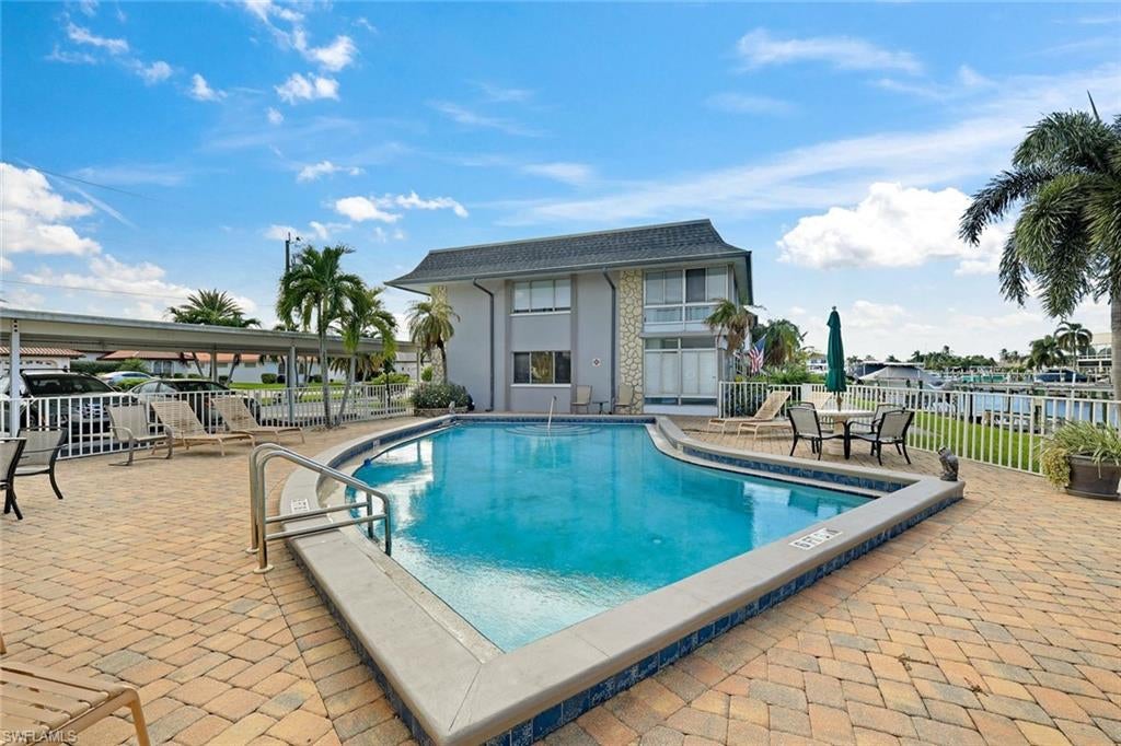 RIVER GATE CONDO - Residential