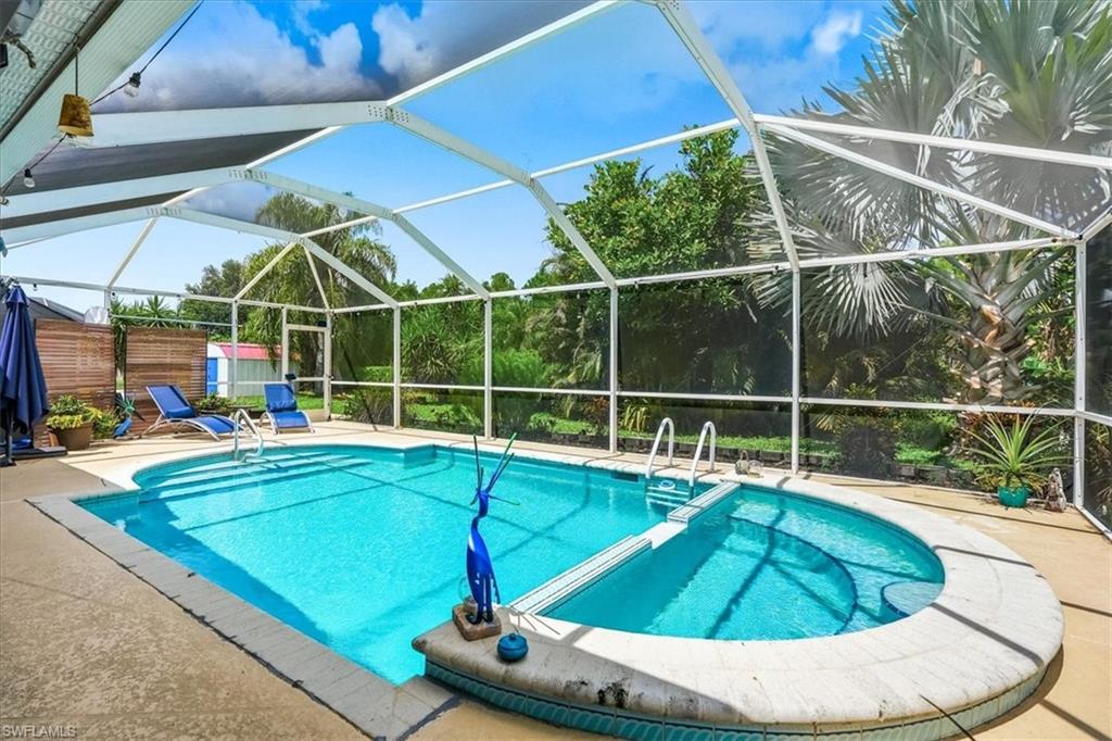MIRROR LAKES - Residential