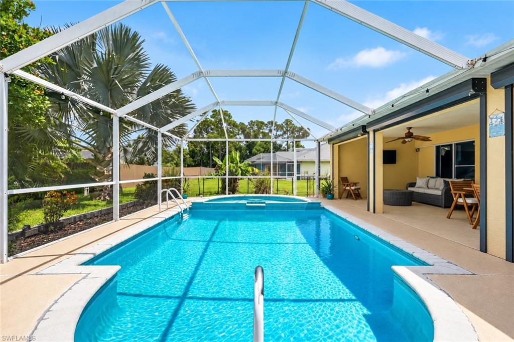 MIRROR LAKES - Residential