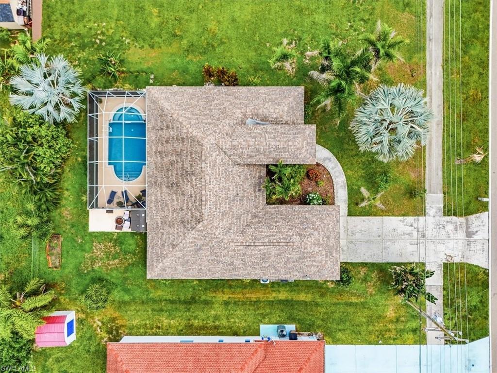 MIRROR LAKES - Residential