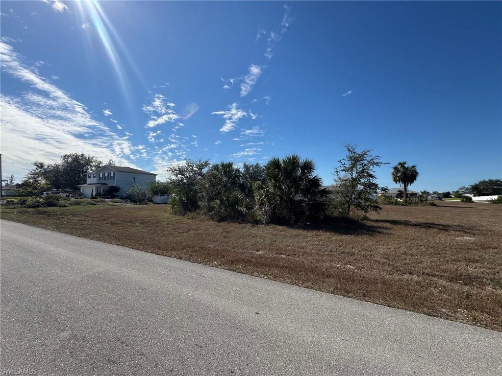 Build your vision in Cape Coral! This vacant residential lot presents an excellent opportunity to build a custom home or add to your real estate investment portfolio in Southwest Florida. Bring your plans and create a property tailored to your lifestyle, with the flexibility to design a home that suits your needs. Whether you’re looking to build now or invest for the future, this parcel offers an opportunity to be part of Cape Coral’s growing real estate market. Don’t miss the chance to secure your piece of Southwest Florida!