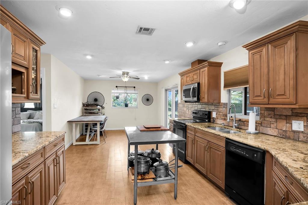 MARCO ISLAND - Residential