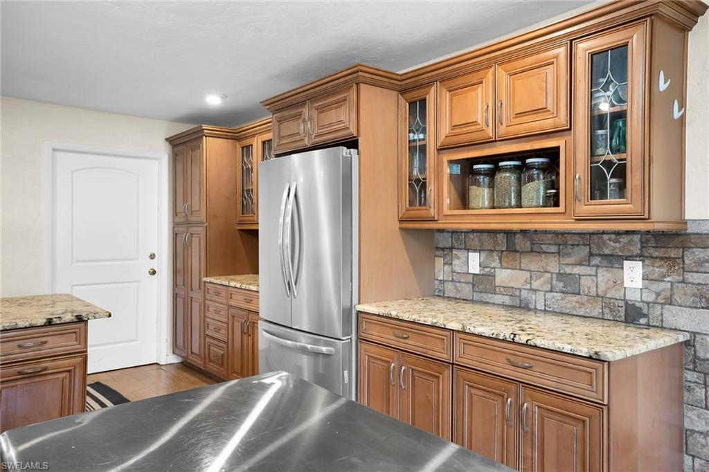 MARCO ISLAND - Residential