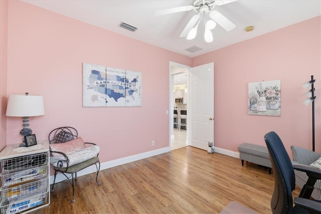 CHARLOTTE SHORES - Residential