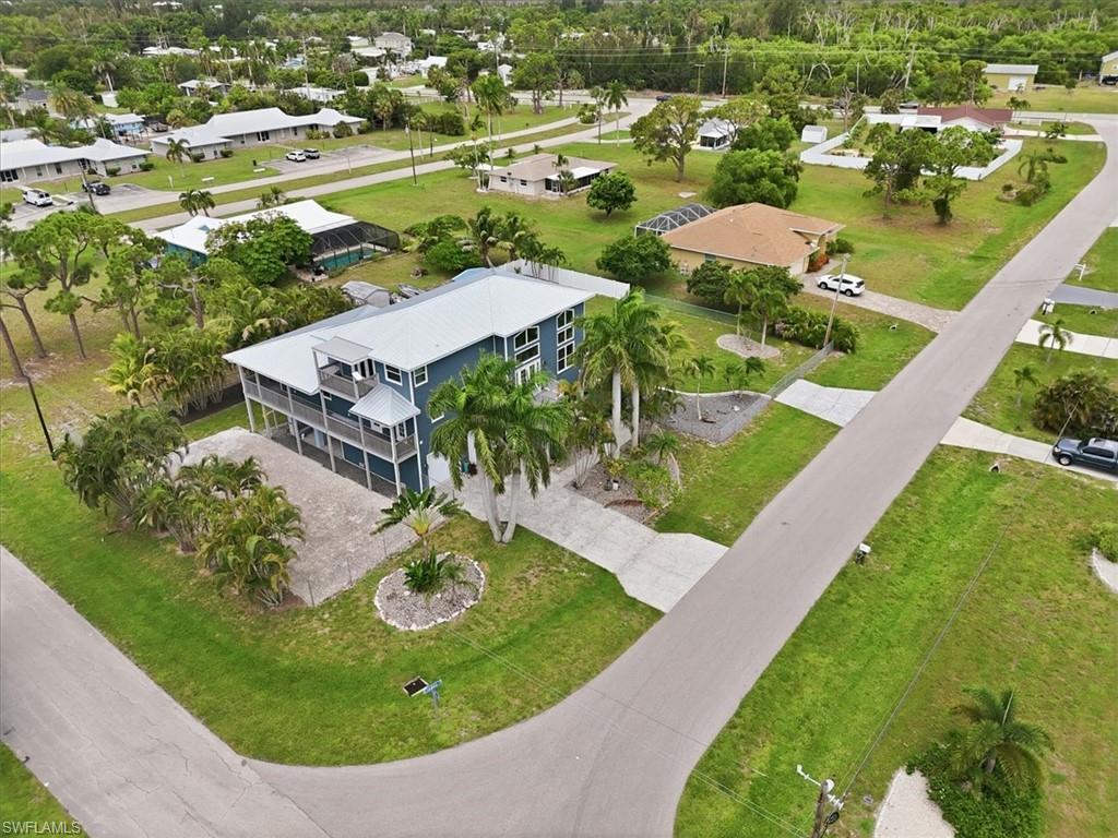 CHARLOTTE SHORES - Residential