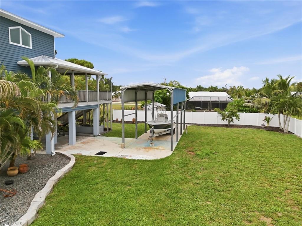 CHARLOTTE SHORES - Residential