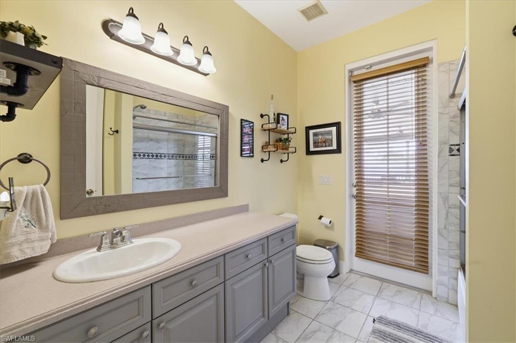 CHARLOTTE SHORES - Residential