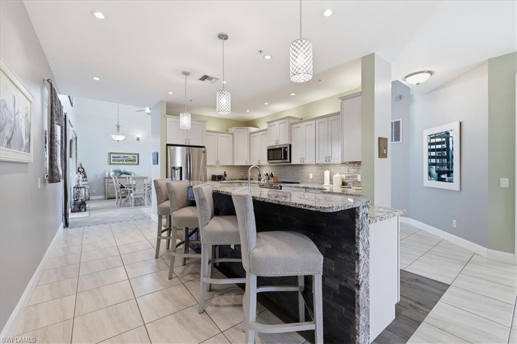 CHARLOTTE SHORES - Residential