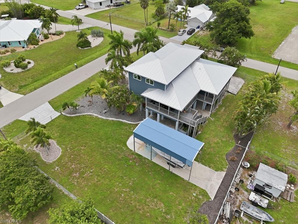 CHARLOTTE SHORES - Residential