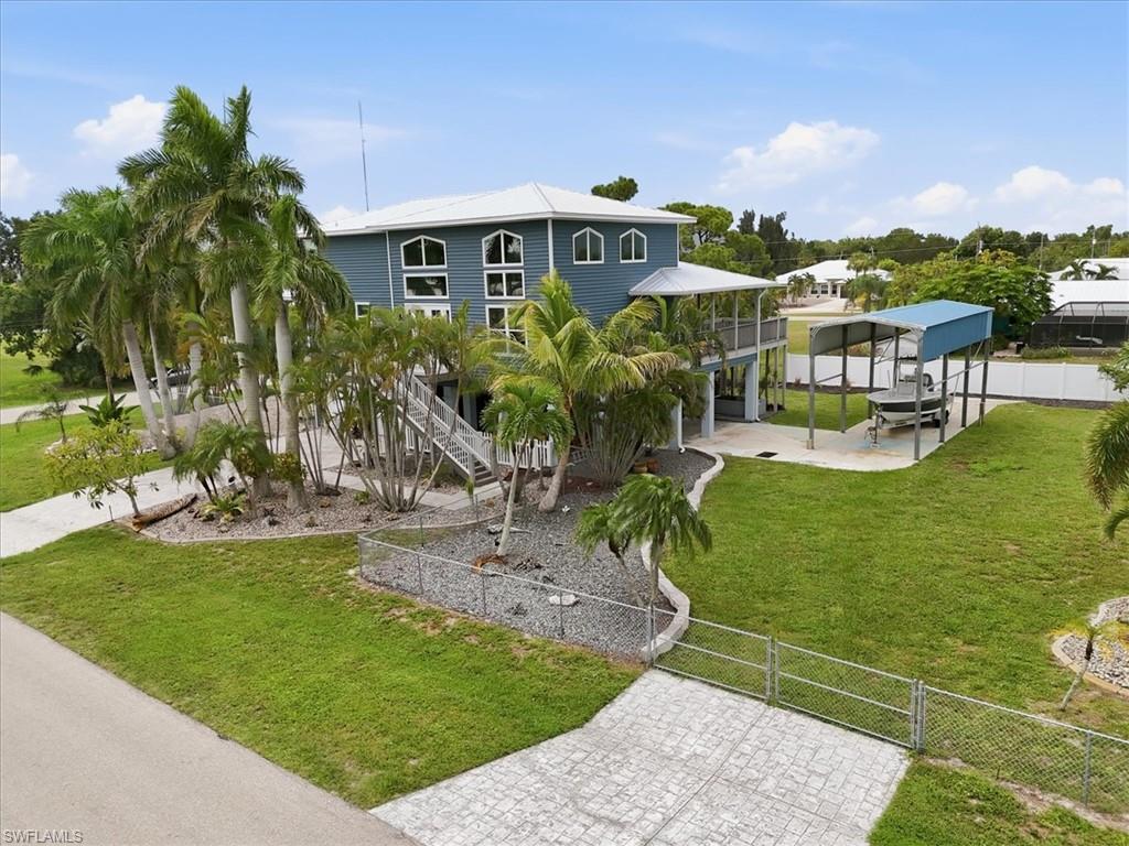 CHARLOTTE SHORES - Residential