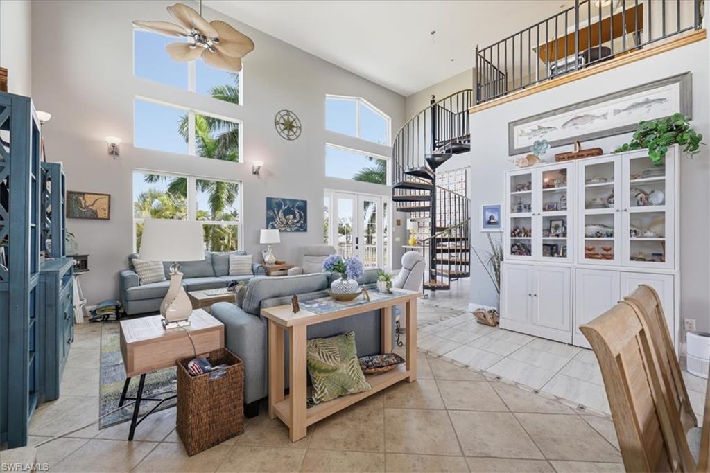 CHARLOTTE SHORES - Residential