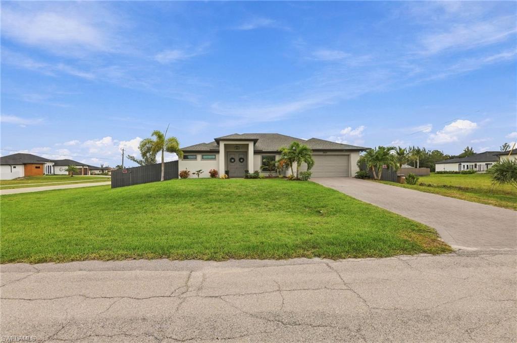 CAPE CORAL - Residential