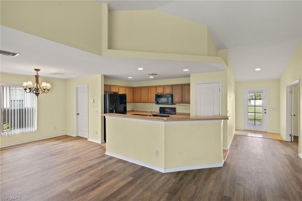 CAPE CORAL - Residential Lease