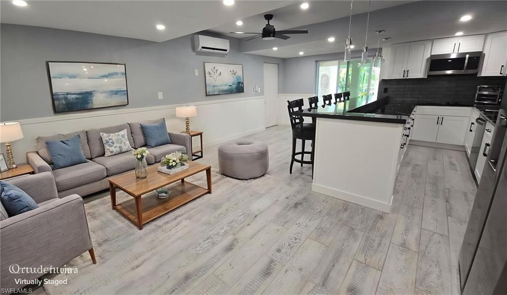 PALM ISLES - Residential