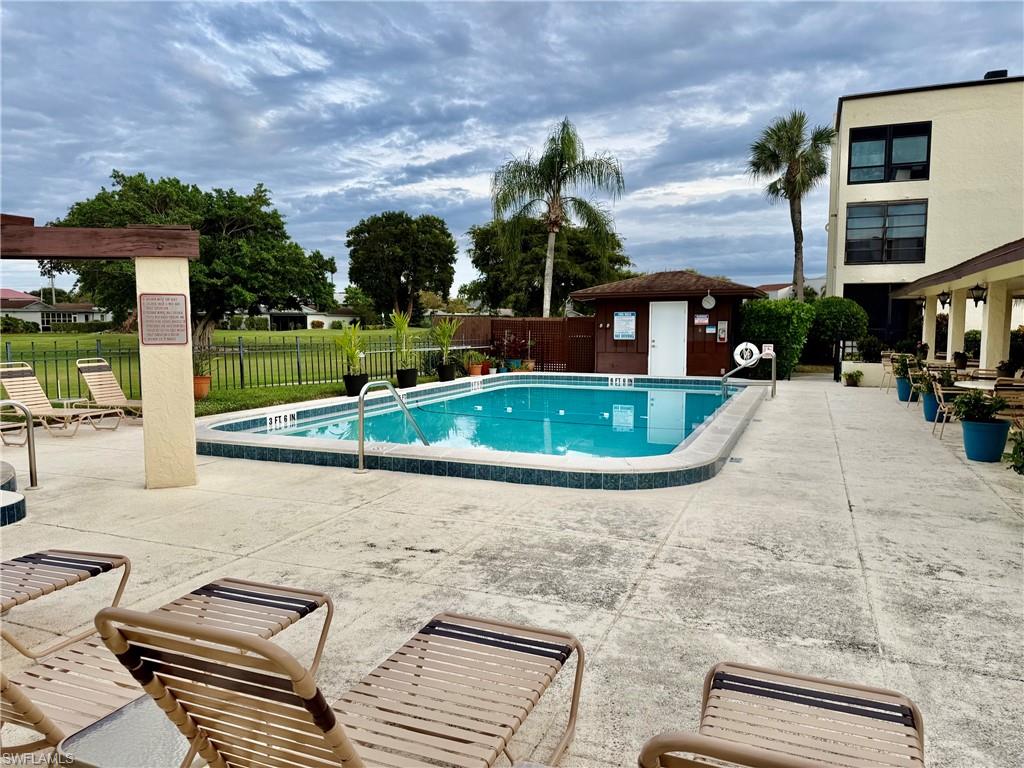 LAKEWOOD - Residential