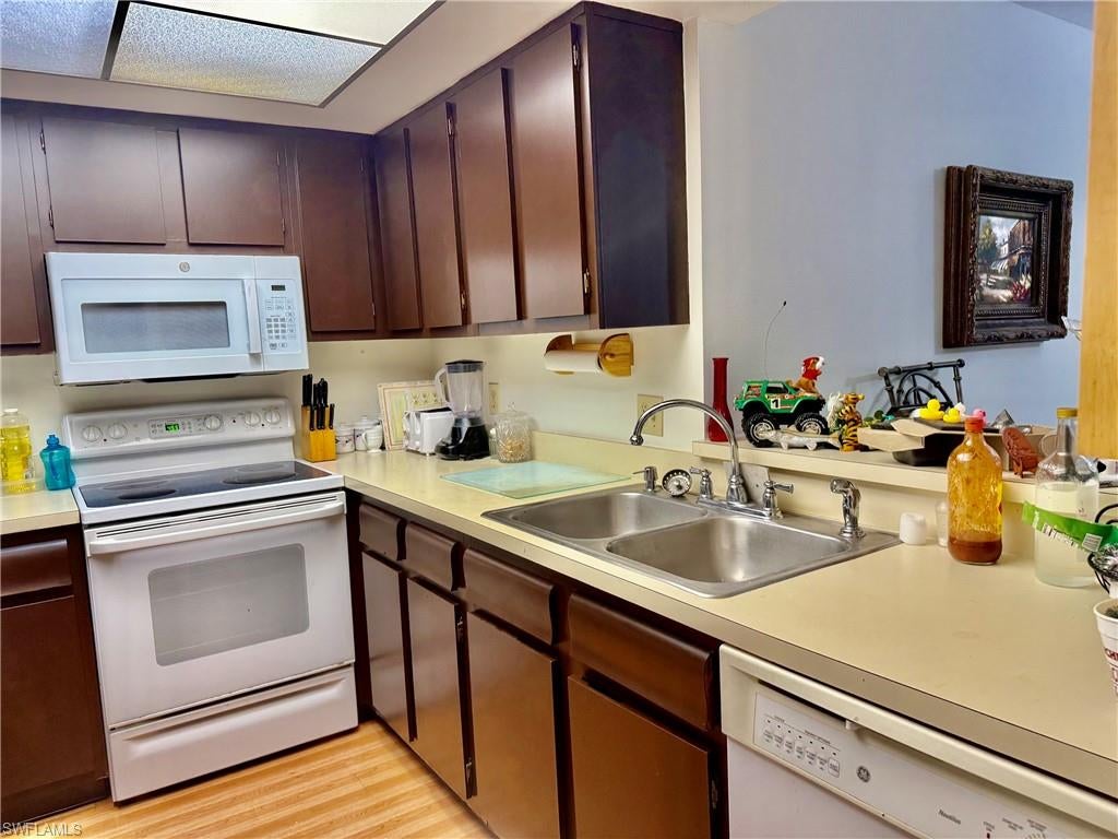 LAKEWOOD - Residential