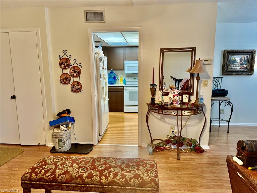 LAKEWOOD - Residential