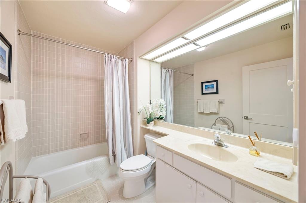 BEARS PAW VILLAS - Residential
