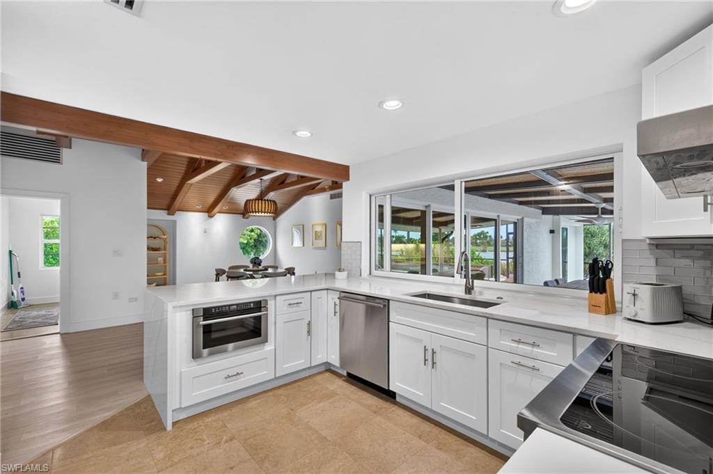 BEACHVIEW COUNTRY CLUB ESTATES - Residential