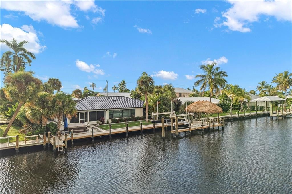 KNIGHTS BOKEELIA ISLE - Residential